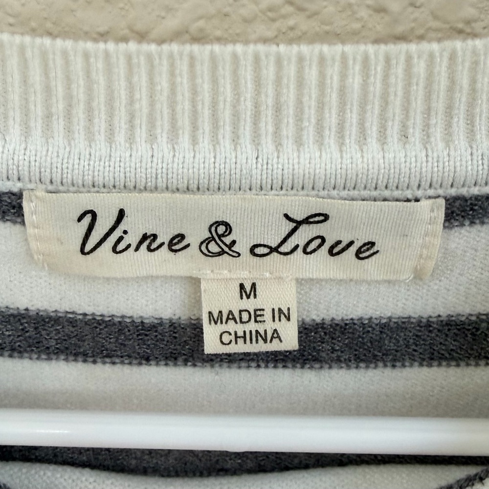 Vine&Love sweater. Gray and white stripe. Size M. like new. - Picture 6 of 6